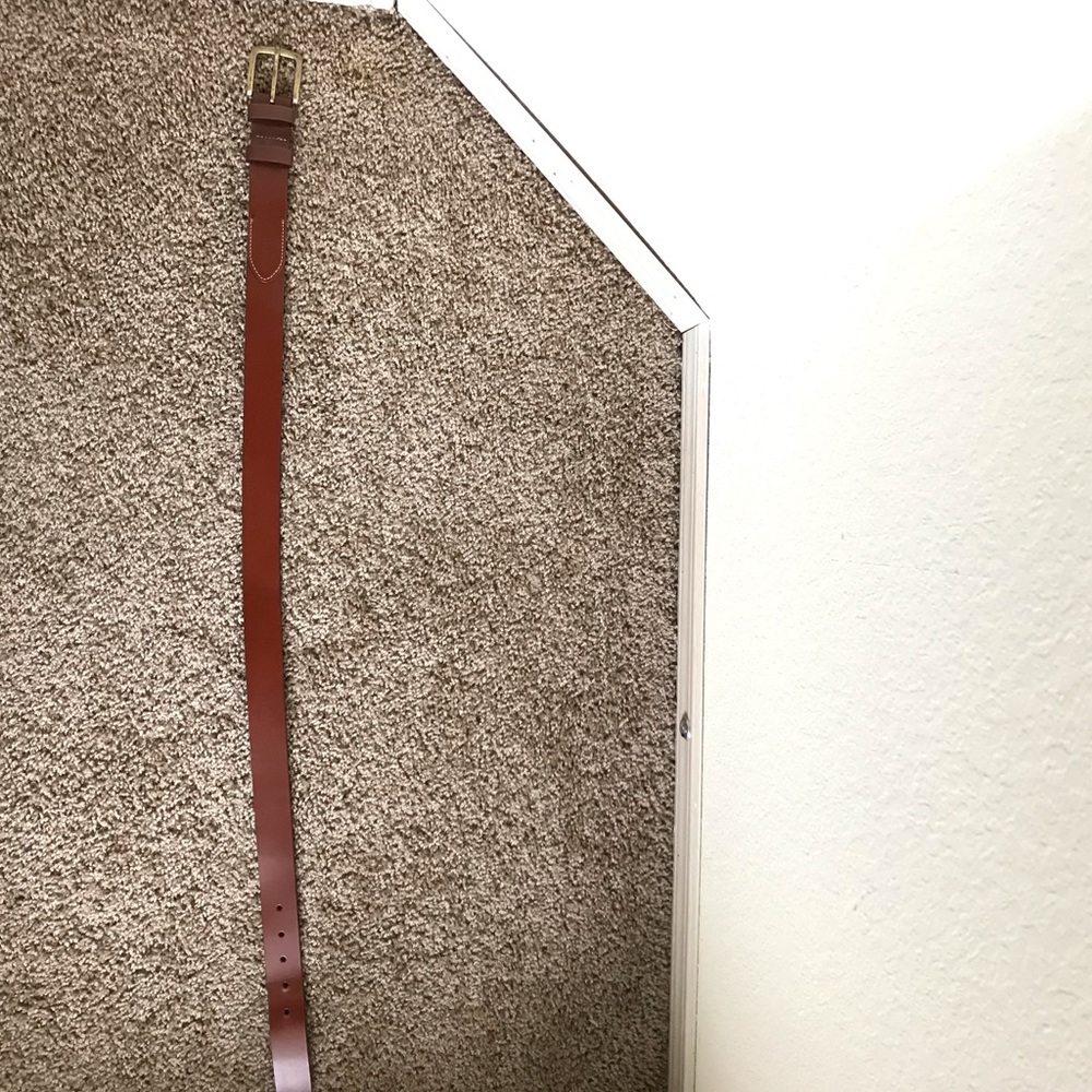 Tommy Hilfiger Men’s brown belt